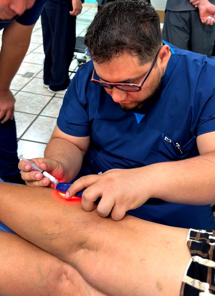 Evidencia clínica de enfermedad venosa por el Dr. Marvin Lazo
